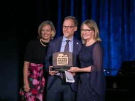 The President and COO of Subaru of America, Inc. Jeff Walters accepted the award. The event was held at the American Museum of Natural History and included more than 300 guests.